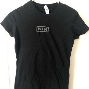 black short sleeve top w/ design